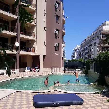 Апартаменти А Море Pomorie